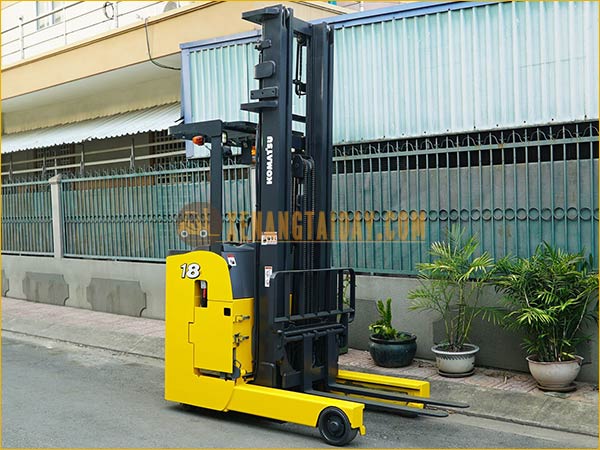 Xe nâng điện đứng lái KOMATSU FB18RL-15 gắn pin lithum 48V - 280Ah PKGFF48280