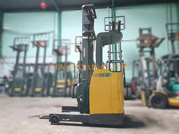 Xe nâng điện đứng lái Komatsu FB18RS-12