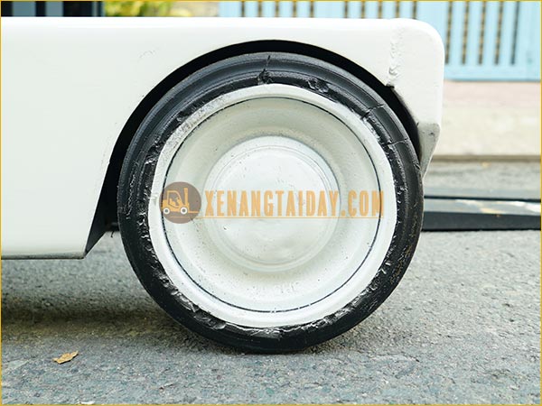 Xe nâng điện đứng lái NICHIYU FBR14-80-300AF