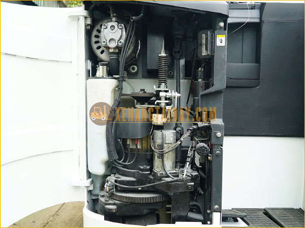 Xe nâng điện đứng lái NICHIYU FBR15-80B-400PFLCS