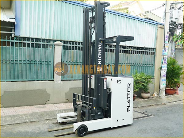 Xe nâng điện đứng lái NICHIYU FBRM15-80B-470SF gắn bình điện axít chì 48V - 290Ah VFP4