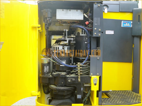 Xe nâng điện đứng lái NICHIYU FBRAW15-63-650M gắn pin lithum 48V - 230Ah PKGFF48230
