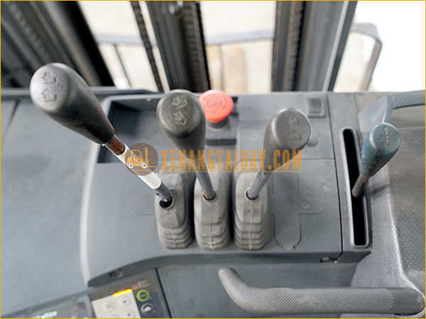 Xe nâng điện đứng lái NICHIYU FBRM12-80-500M