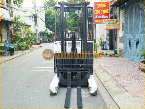 Xe nâng điện đứng lái NICHIYU FBRM15-80-350PFL