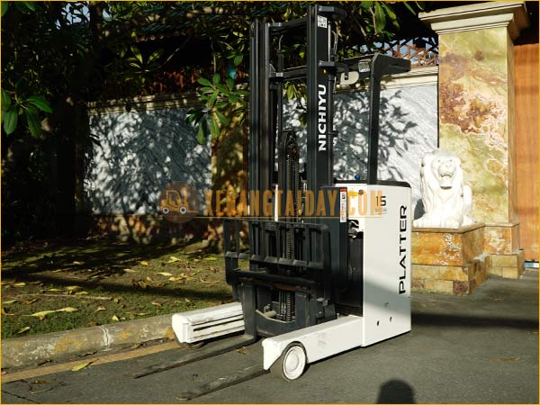 Xe nâng điện đứng lái NICHIYU FBRM15-85-400PFLCS