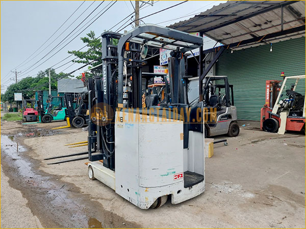 Xe nâng điện đứng lái Nichiyu FBRM18-R80-400B