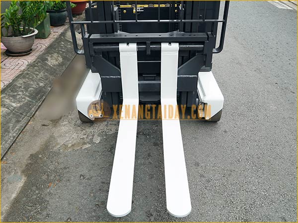 Xe nâng điện đứng lái NICHIYU FBRM20-80-430
