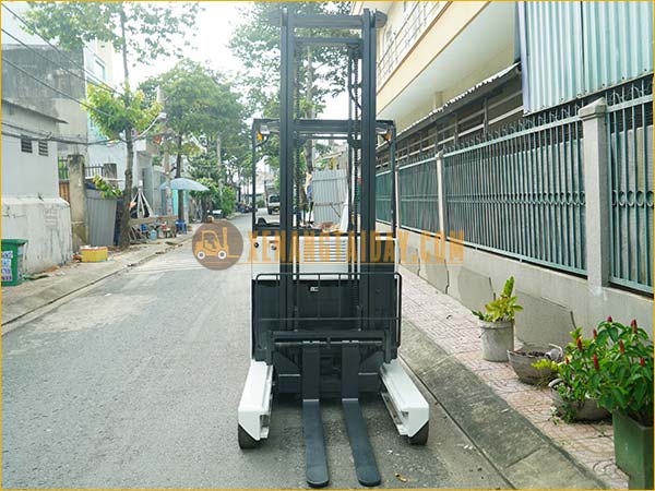 Xe nâng điện đứng lái NICHIYU FBRM25-H80B-470