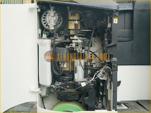Xe nâng điện đứng lái NICHIYU FBRM25-H80B-470 gắn bình điện axít chì 48V - 470Ah VTI470