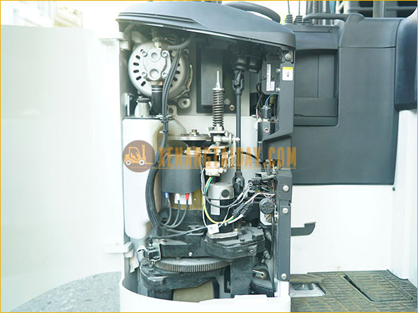 Xe nâng điện đứng lái NICHIYU FBRMW15-80B-500MCS