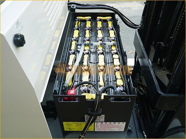 Xe nâng điện đứng lái NICHIYU FBRMW15-80B-500MCS