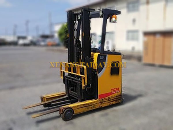 Xe nâng điện đứng lái TCM FRB15-8