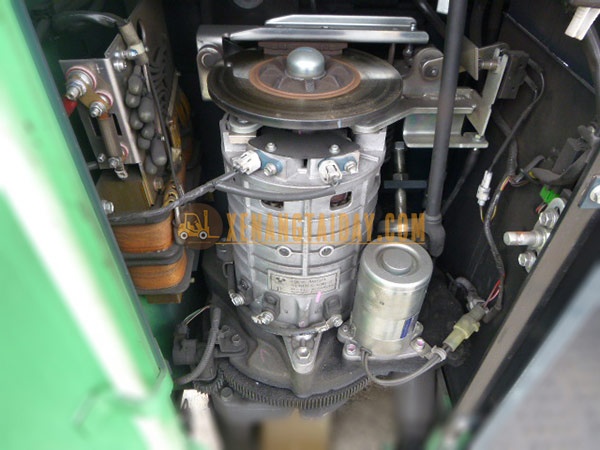 Xe nâng điện đứng lái Toyota 7FBR13