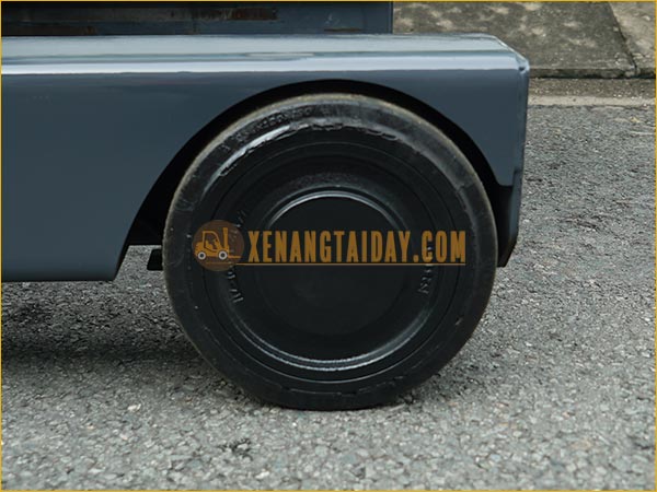Xe nâng điện đứng lái TOYOTA 7FBR18