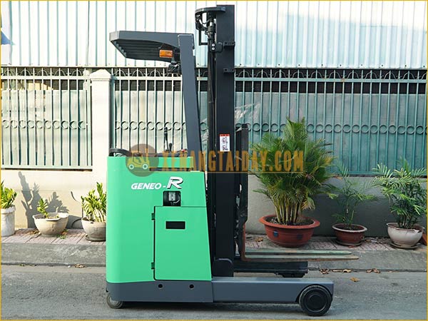 Xe nâng điện đứng lái TOYOTA 7FBR18