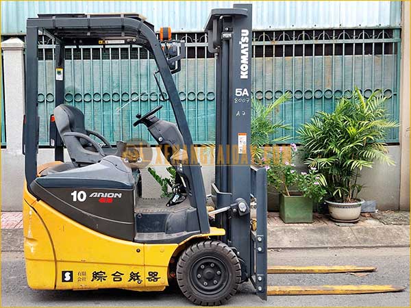 Xe nâng điện ngồi lái KOMATSU FB10M-12