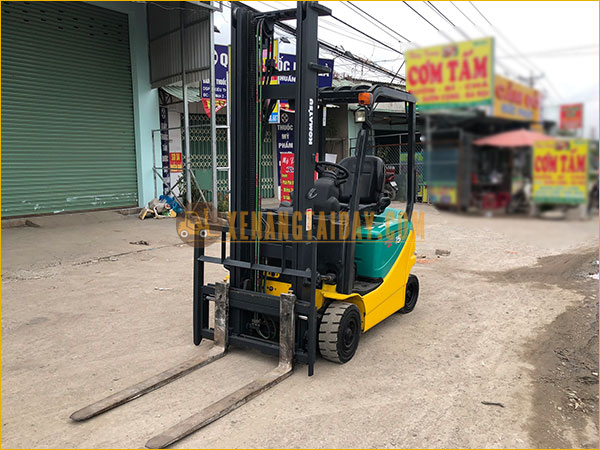 Xe nâng điện ngồi lái KOMATSU FB15-12