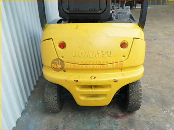 Xe nâng điện ngồi lái KOMATSU FB15-12