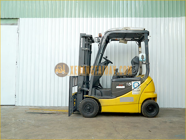 Xe nâng điện ngồi lái KOMATSU FB15-12