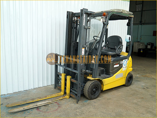 Xe nâng điện ngồi lái KOMATSU FB15-12