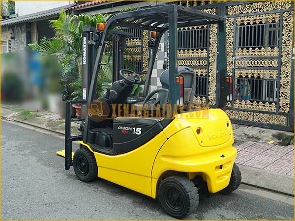 Xe nâng điện ngồi lái KOMATSU FB15-12