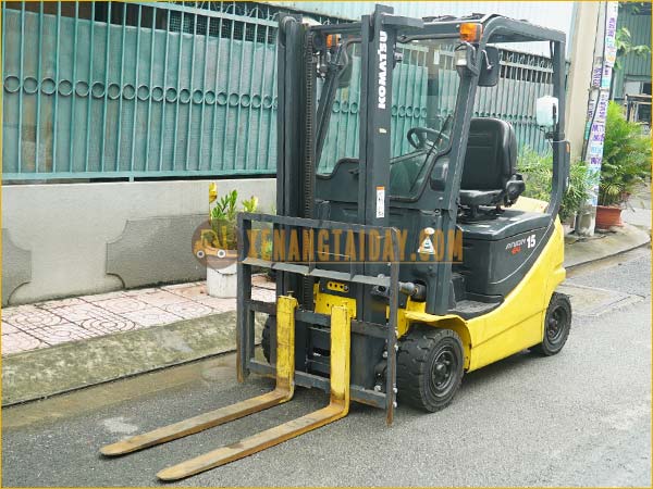Xe nâng điện ngồi lái KOMATSU FB15-12