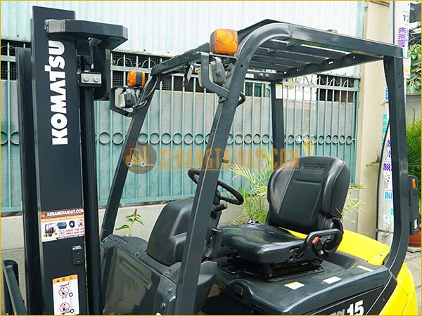 Xe nâng điện ngồi lái KOMATSU FB15-12