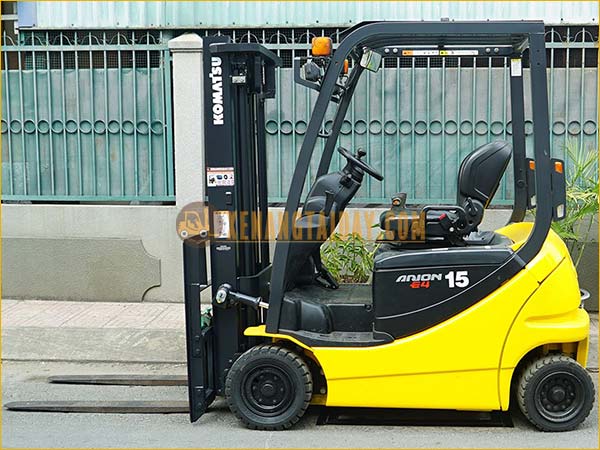 Xe nâng điện ngồi lái KOMATSU FB15-12