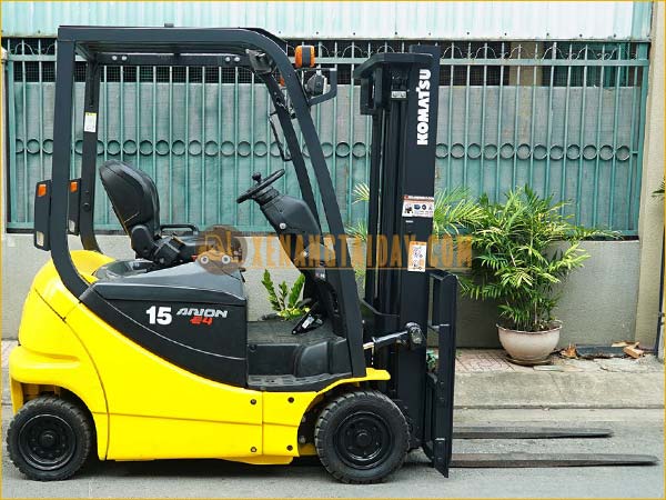 Xe nâng điện ngồi lái KOMATSU FB15-12