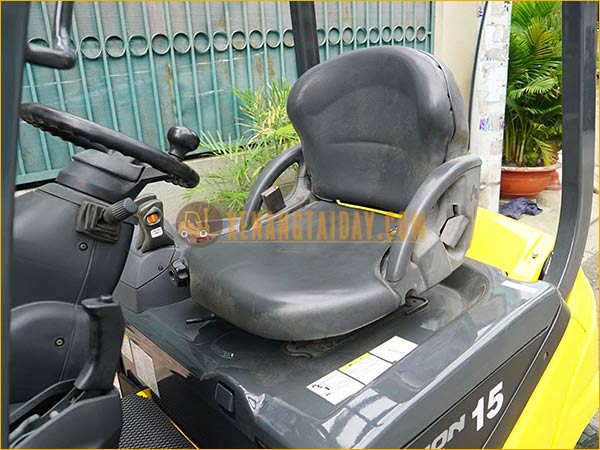 Xe nâng điện ngồi lái KOMATSU FB15-12