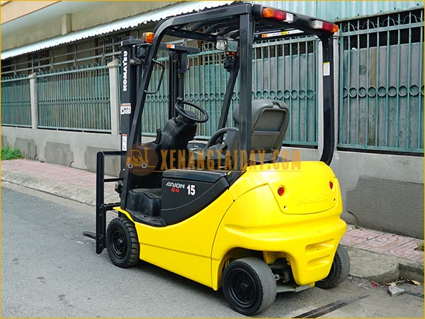 Xe nâng điện ngồi lái KOMATSU FB15-12