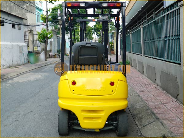 Xe nâng điện ngồi lái KOMATSU FB15-12