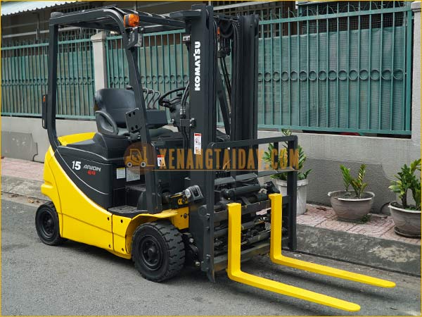 Xe nâng điện ngồi lái KOMATSU FB15-12