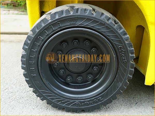 Xe nâng điện ngồi lái KOMATSU FB15-12 gắn bình điện axít chì 48V - 402Ah LIFTTOP VTFL6