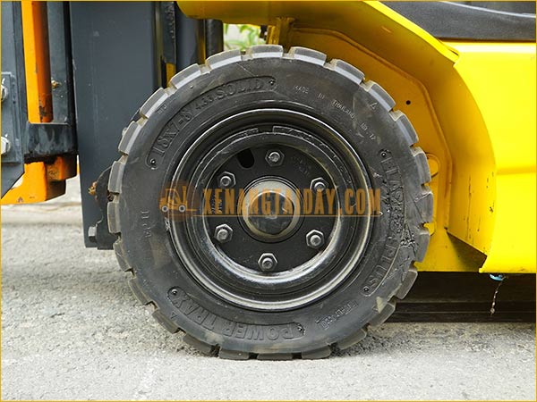 Xe nâng điện ngồi lái KOMATSU FB15-12 gắn pin lithum 48V - 340Ah PKGFF48340