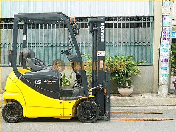 Xe nâng điện ngồi lái KOMATSU FB15-12 gắn pin lithum 48V - 340Ah PKGFF48340