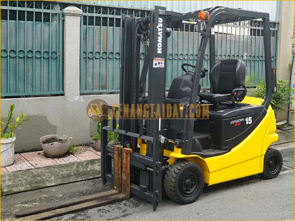 Xe nâng điện ngồi lái KOMATSU FB15-12 gắn pin lithum 48V - 400Ah PKGFF48400