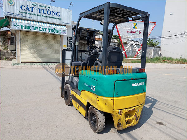 Xe nâng điện ngồi lái KOMATSU FB15EX-11