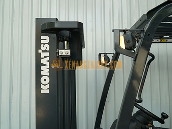 Xe nâng điện ngồi lái KOMATSU FB15M-12