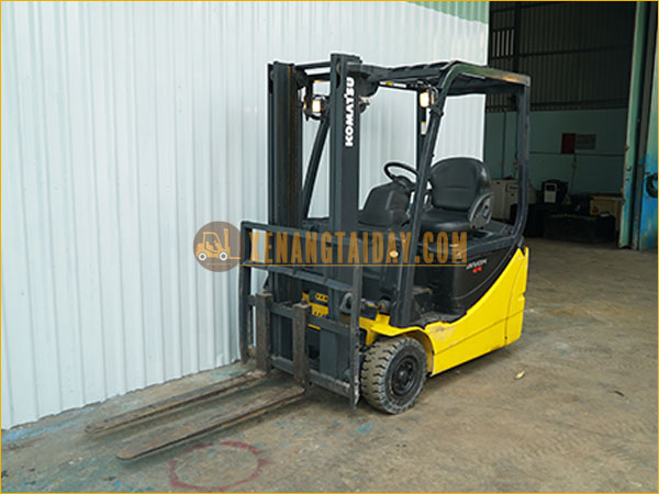 Xe nâng điện ngồi lái KOMATSU FB15M-12
