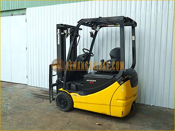 Xe nâng điện ngồi lái KOMATSU FB15M-12