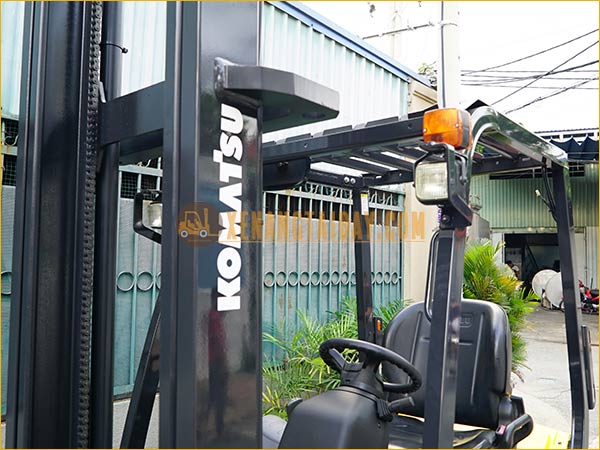 Xe nâng điện ngồi lái KOMATSU FB15M-12