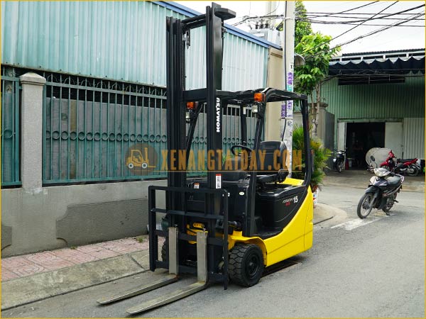 Xe nâng điện ngồi lái KOMATSU FB15M-12