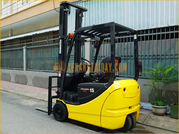 Xe nâng điện ngồi lái KOMATSU FB15M-12