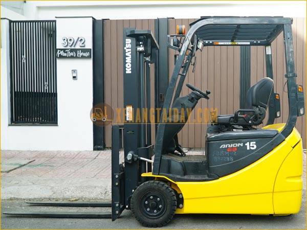Xe nâng điện ngồi lái KOMATSU FB15M-12 gắn bình điện axít chì 48V - 468Ah LIFTTOP VTIL6