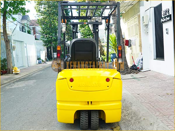 Xe nâng điện ngồi lái KOMATSU FB15M-12 gắn bình điện axít chì 48V - 468Ah LIFTTOP VTIL6