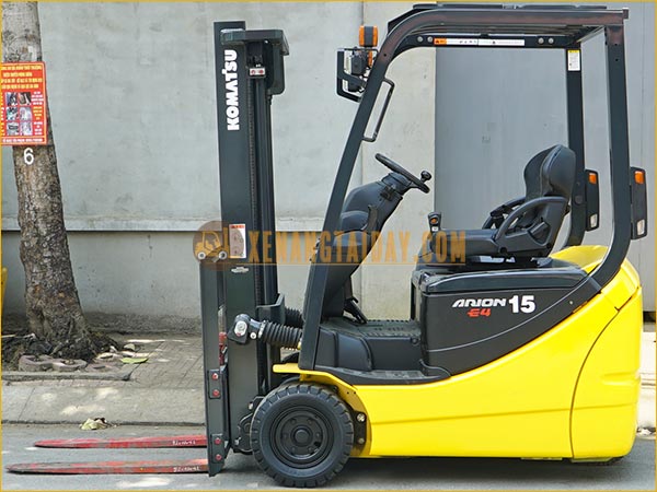 Xe nâng điện ngồi lái KOMATSU FB15M-12 gắn bình điện axít chì 48V - 468Ah LIFTTOP VTIL6