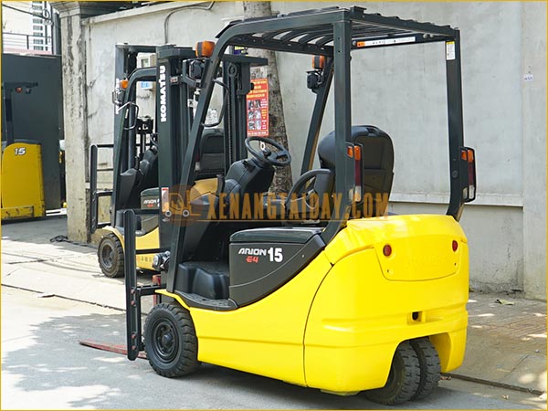 Xe nâng điện ngồi lái KOMATSU FB15M-12 gắn bình điện axít chì 48V - 468Ah LIFTTOP VTIL6