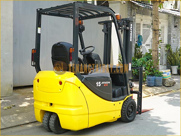 Xe nâng điện ngồi lái KOMATSU FB15M-12 gắn bình điện axít chì 48V - 468Ah LIFTTOP VTIL6