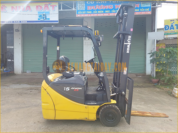 Xe nâng điện ngồi lái 3 bánh KOMATSU FB15M-12